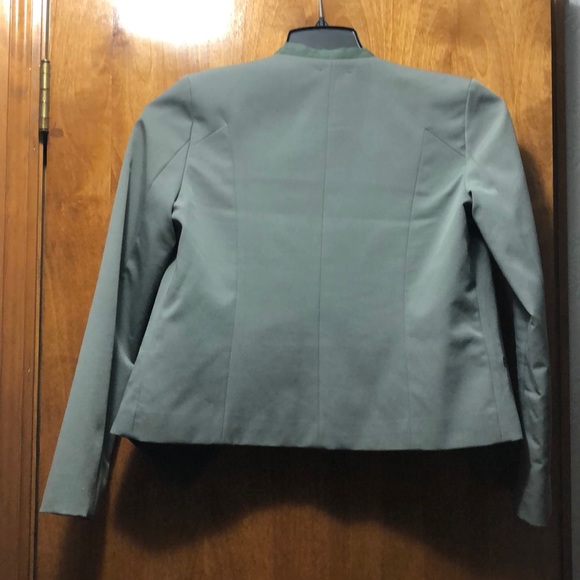 Love...ady hunter green blazer with mesh - Picture 3 of 3